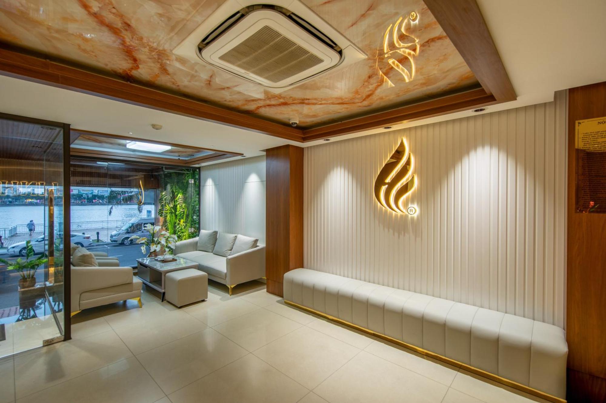 Hoang Linh Riverside Hotel Danang 外观 照片